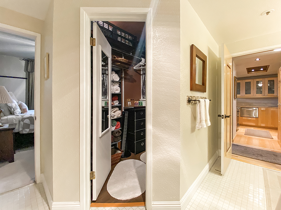 bathroom walk in closet