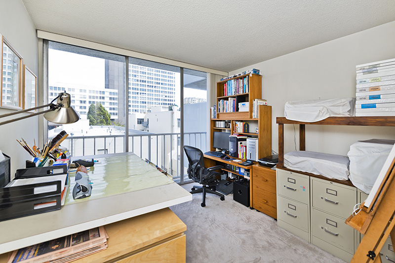 office or second bedroom